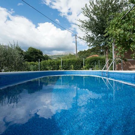 Holiday Home Elijah Creek สปลิท ภายนอก รูปภาพ