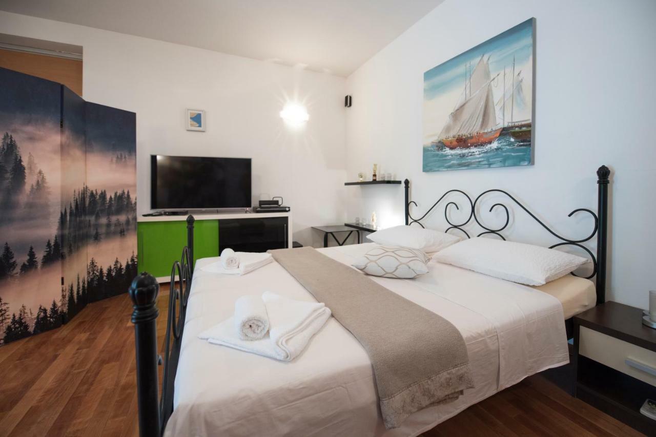 Holiday Home Elijah Creek สปลิท ภายนอก รูปภาพ