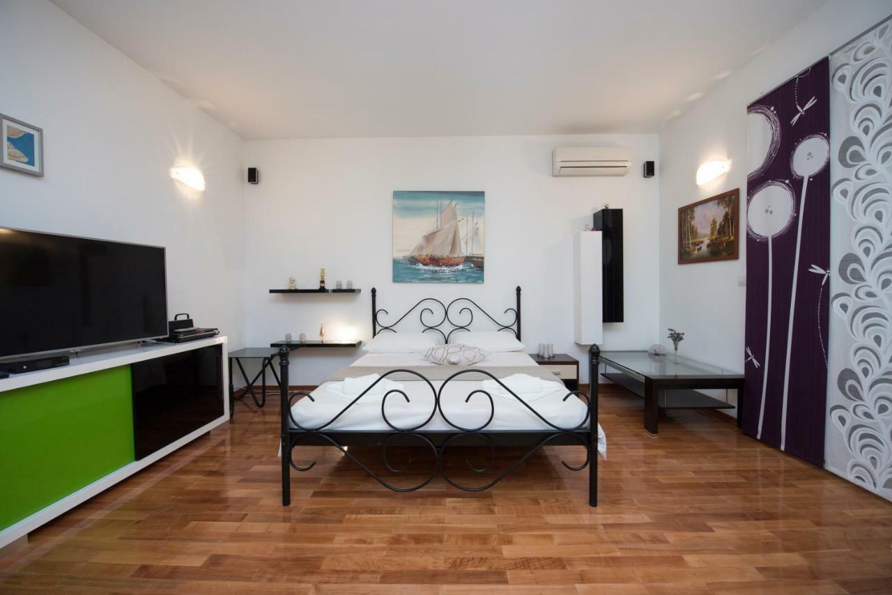 Holiday Home Elijah Creek สปลิท ภายนอก รูปภาพ