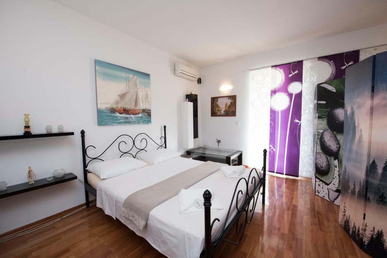 Holiday Home Elijah Creek สปลิท ภายนอก รูปภาพ