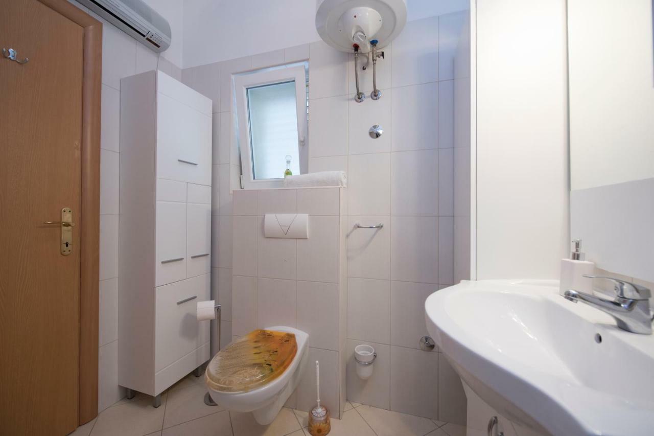 Holiday Home Elijah Creek สปลิท ภายนอก รูปภาพ