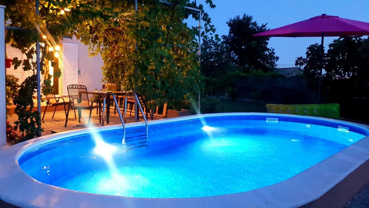 Holiday Home Elijah Creek สปลิท ภายนอก รูปภาพ